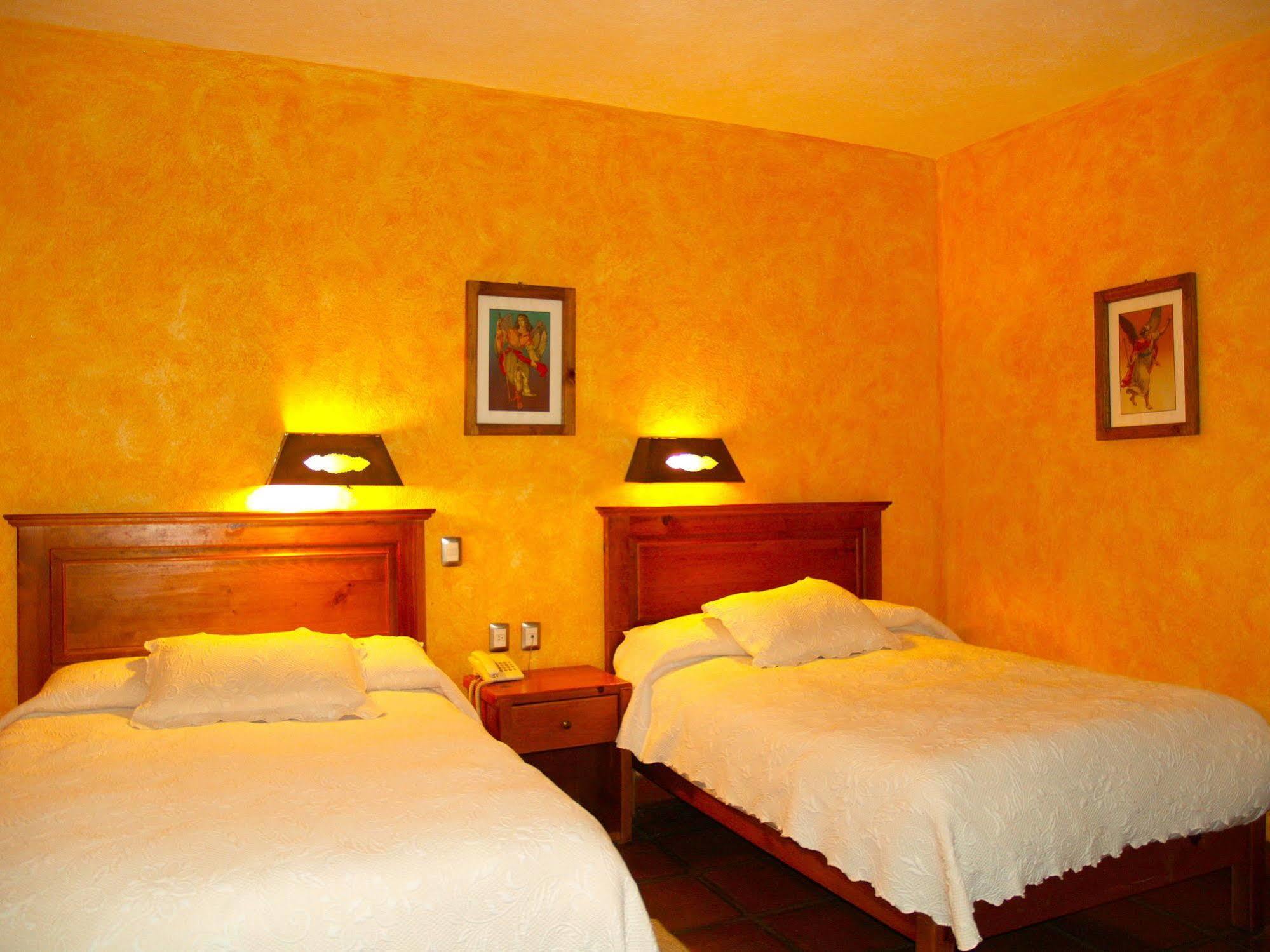 Hotel Refugio Del Angel Pátzcuaro Dış mekan fotoğraf