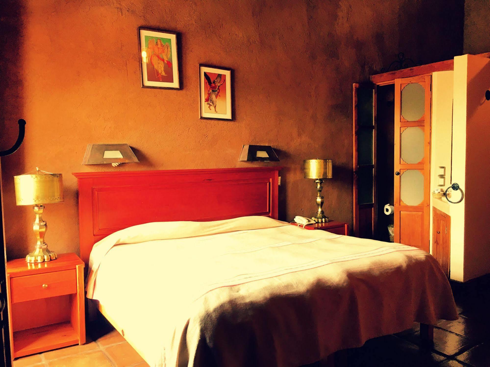 Hotel Refugio Del Angel Pátzcuaro Dış mekan fotoğraf