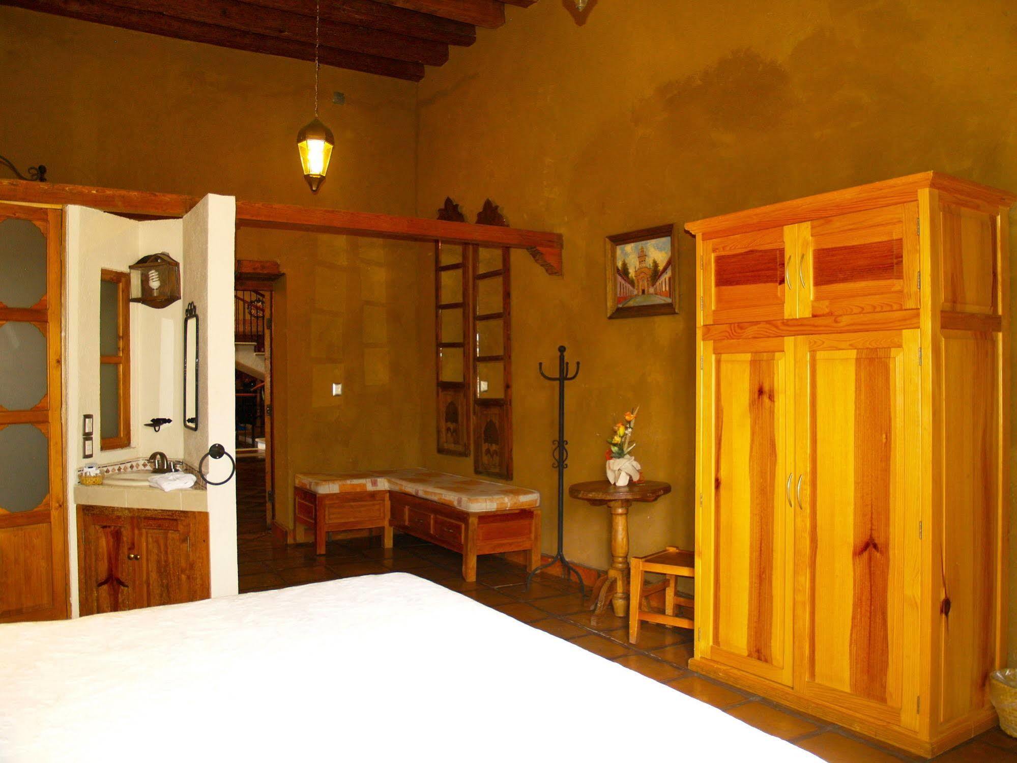 Hotel Refugio Del Angel Pátzcuaro Dış mekan fotoğraf