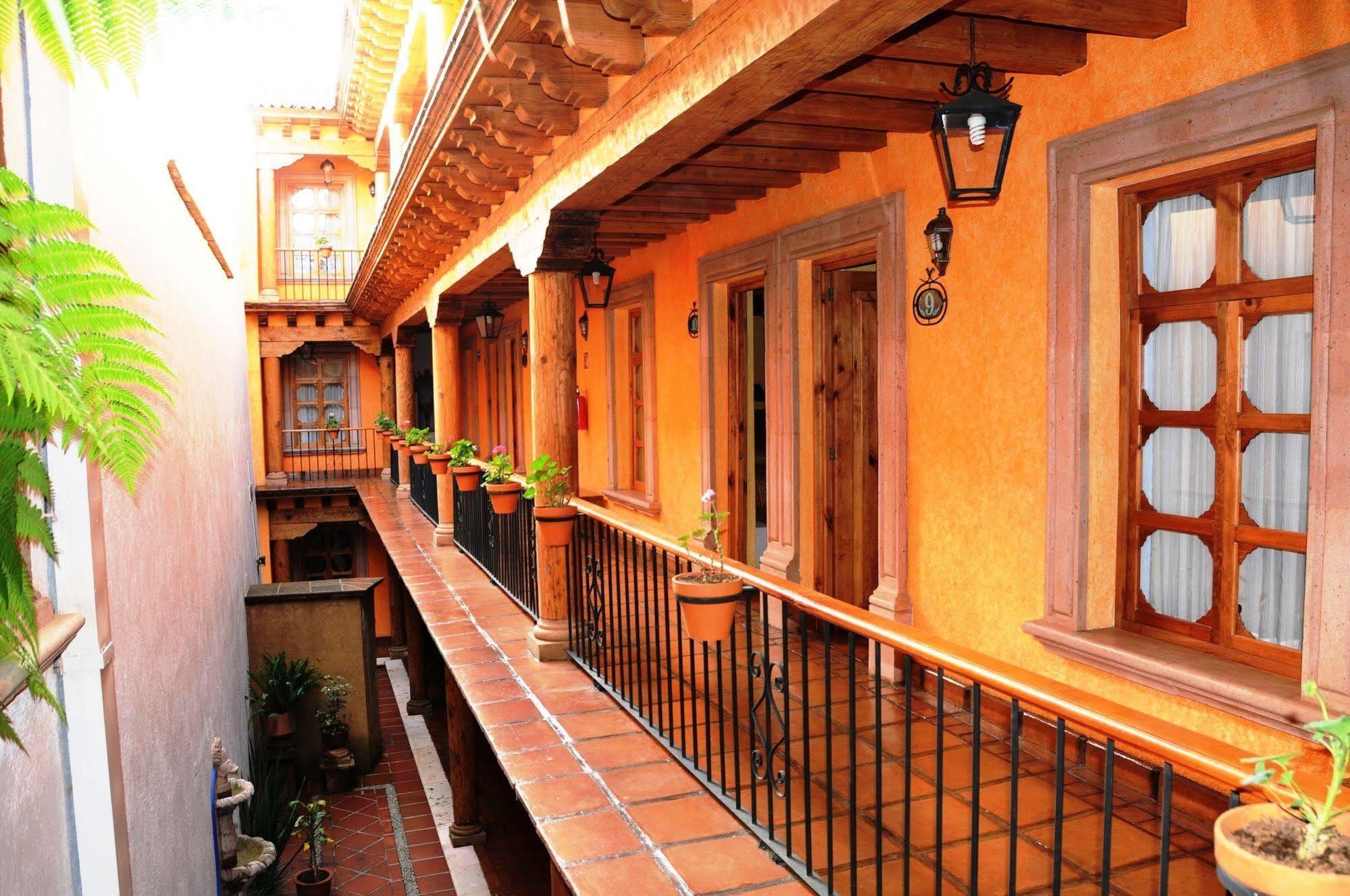 Hotel Refugio Del Angel Pátzcuaro Dış mekan fotoğraf